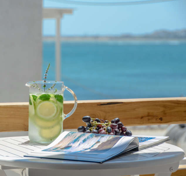 θέα στη θάλασσα ποτό panermos hotel naxos